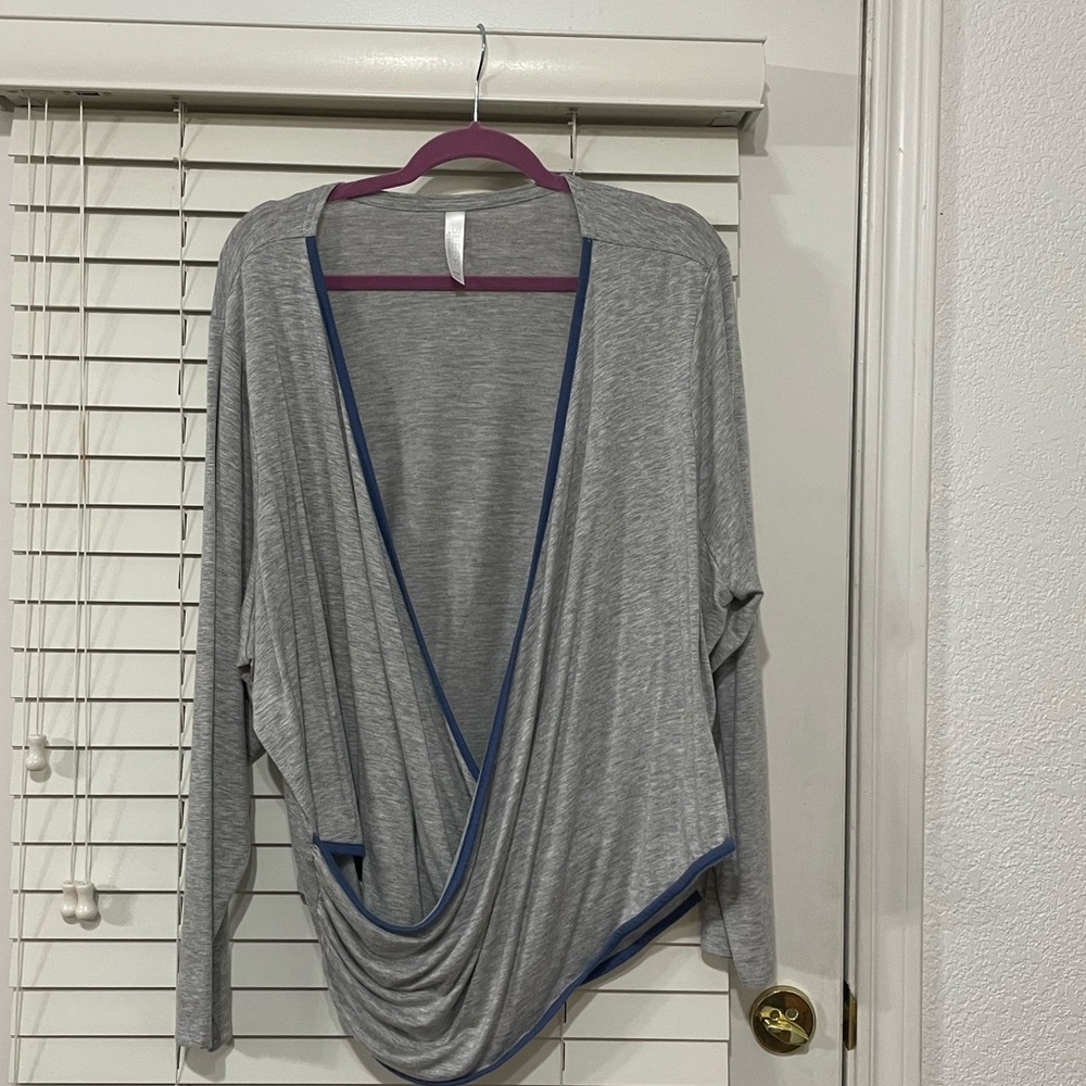 26/28 SLEEP by Cacique top